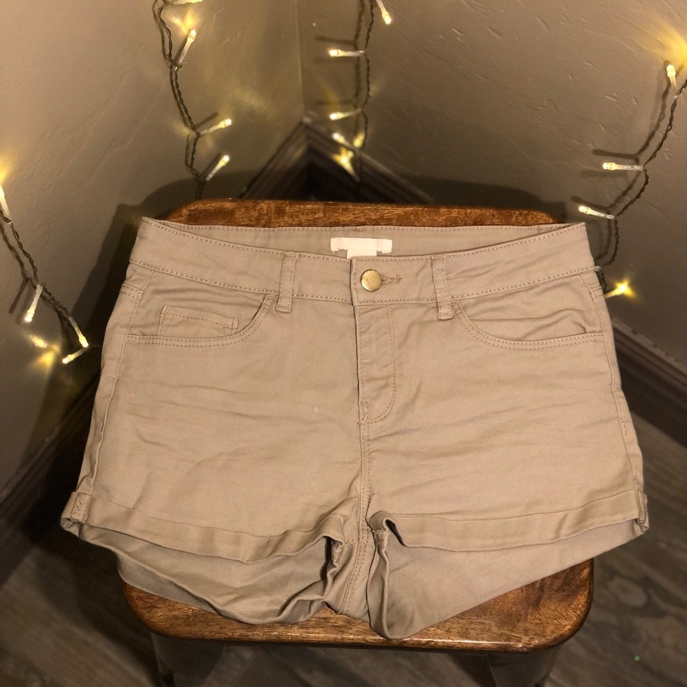 tan shorts